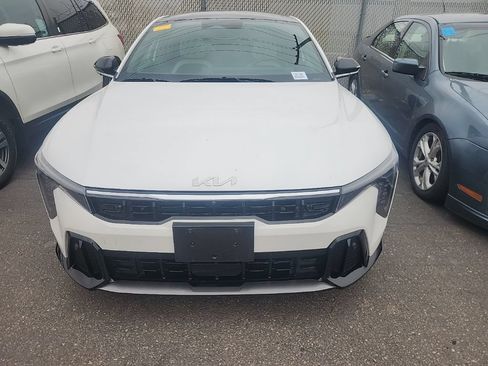 Certified 2025 Kia K4 GT-Line Turbo FWD image 2