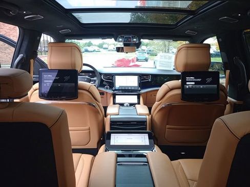 Used 2023 Jeep Grand Wagoneer L Series III w/ Rear Seat Video Group 1 image 23