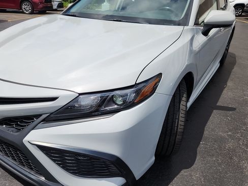 Certified 2024 Toyota Camry SE FWD image 9