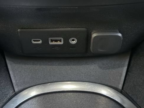 Used 2025 Chevrolet Malibu LT FWD image 24