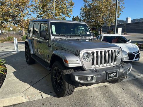 Used 2021 Jeep Wrangler Unlimited Sahara w/ Cold Weather Group AWD/4WD image 4