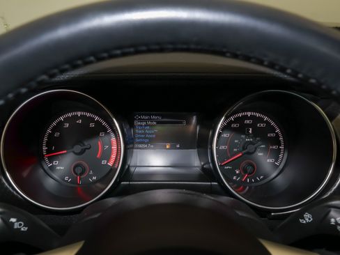 Used 2018 Ford Mustang GT Premium w/ GT Performance Package RWD image 30