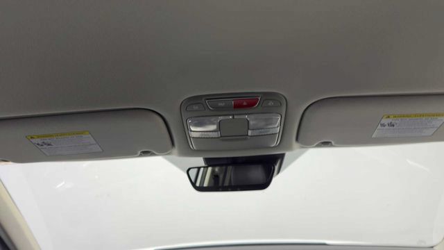 Used 2023 Kia Telluride S FWD image 20