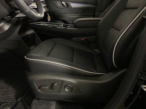 New 2026 Buick Enclave Sport Touring w/ Power Package AWD/4WD image 31