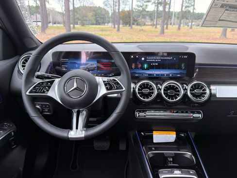 New 2026 Mercedes-Benz GLB 250 GLB 250 image 3