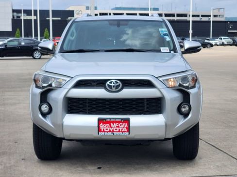 Used 2017 Toyota 4Runner SR5 Premium RWD image 2