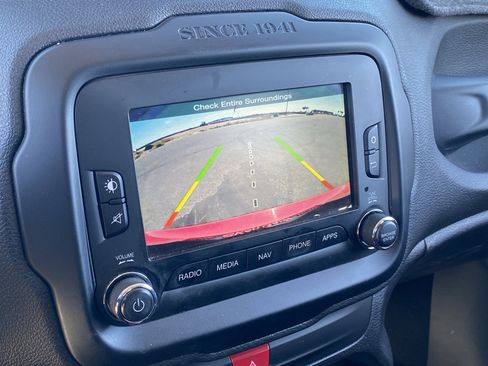 Used 2016 Jeep Renegade Trailhawk image 23