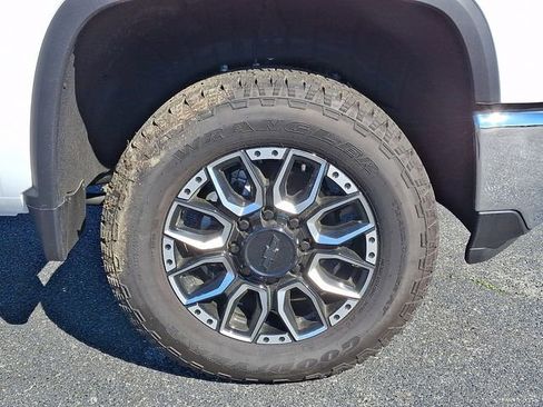 New 2025 Chevrolet Silverado 2500 LT w/ All Star Edition AWD/4WD image 6