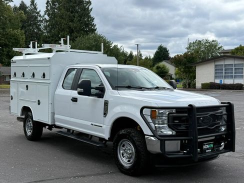 Used 2020 Ford F250 XL w/ Power Equipment Group AWD/4WD image 8