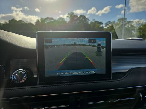 Used 2020 Lincoln Corsair AWD w/ Equipment Group 101A image 23