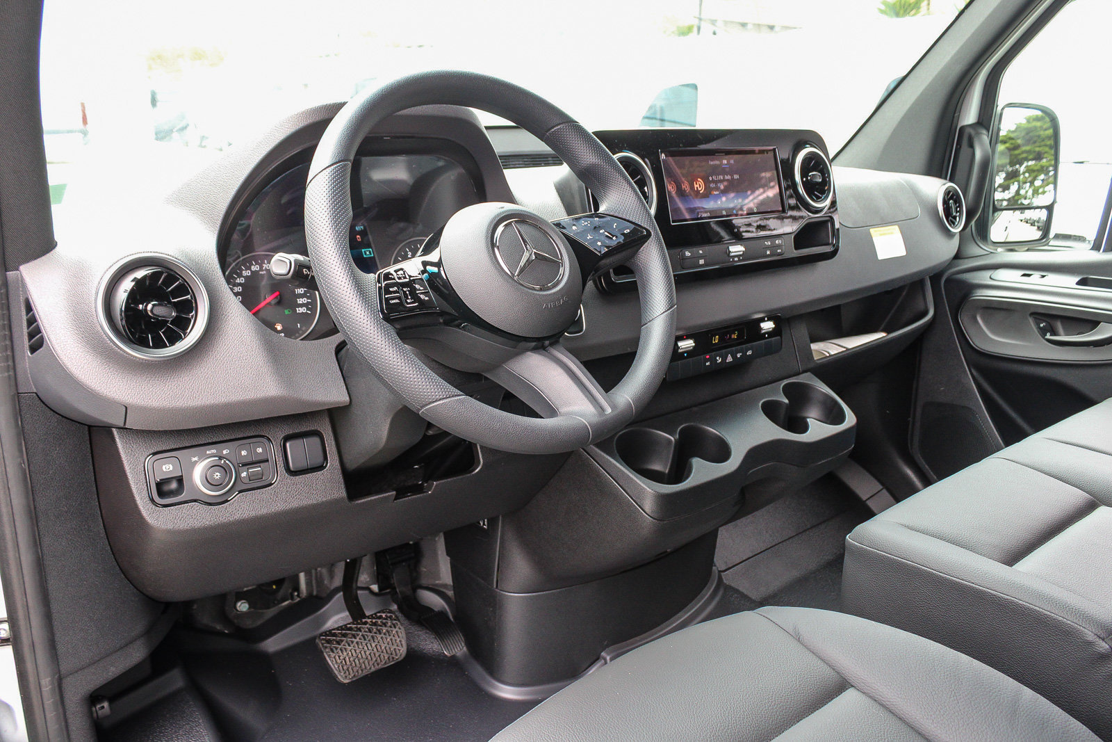 New 2026 Mercedes-Benz Sprinter 2500 image 12