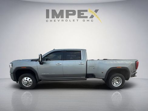 Used 2024 GMC Sierra 3500 Denali Ultimate AWD/4WD image 2