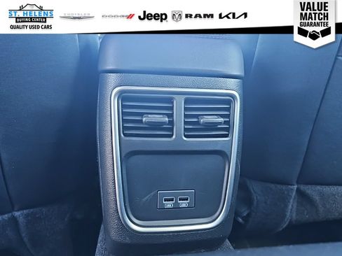 Used 2023 Chrysler 300 Touring w/ Safetytec Plus Group RWD image 25
