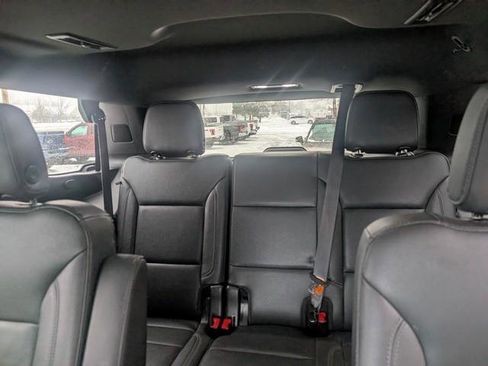 Used 2021 Chevrolet Tahoe Z71 w/ Luxury Package image 19