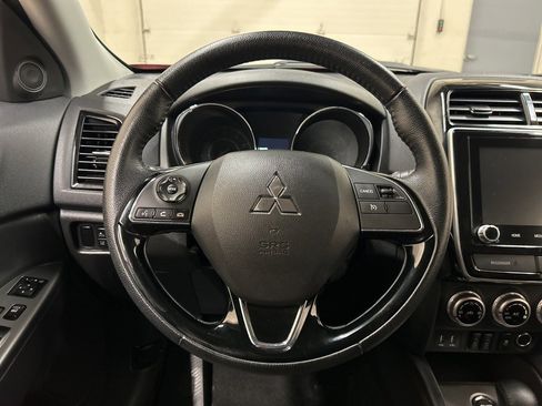 Used 2024 Mitsubishi Outlander Sport SE image 17