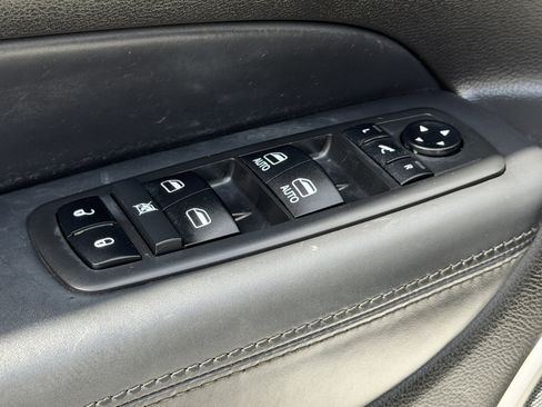 Used 2019 Jeep Grand Cherokee High Altitude RWD image 18