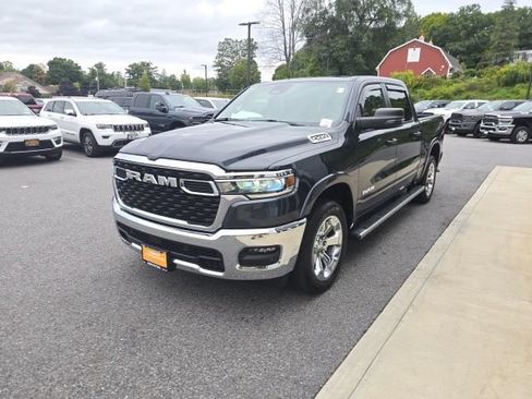 Used 2025 RAM 1500 Big Horn AWD/4WD image 3