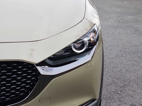 Used 2024 MAZDA CX-30 Carbon image 9