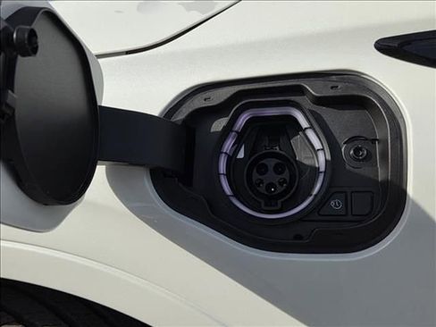 New 2026 Lincoln Corsair Grand Touring w/ Rear Removable Package Tray image 4