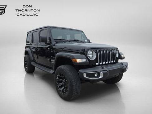 Used 2020 Jeep Wrangler Unlimited Sahara AWD/4WD image 7