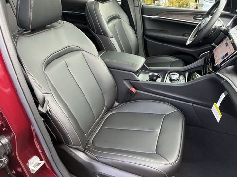New 2026 Jeep Grand Cherokee Limited w/ Limited Altitude Package RWD image 37