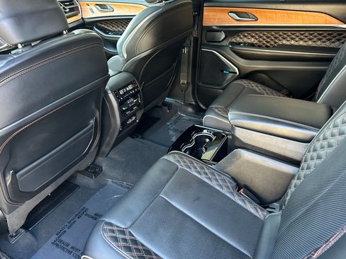 Used 2023 Jeep Grand Cherokee L Summit image 14