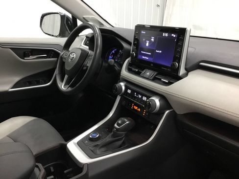 Used 2022 Toyota RAV4 Limited w/ Limited Grade Weather Package AWD/4WD image 25