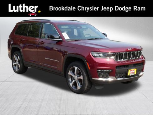 Used 2024 Jeep Grand Cherokee L Limited AWD/4WD image 1