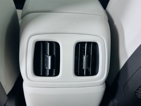 New 2026 Hyundai Tucson Limited w/ Tow & Go Package image 18