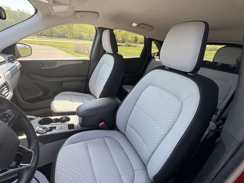 New 2026 Ford Escape Active w/ Tech Pack #1 AWD/4WD image 32