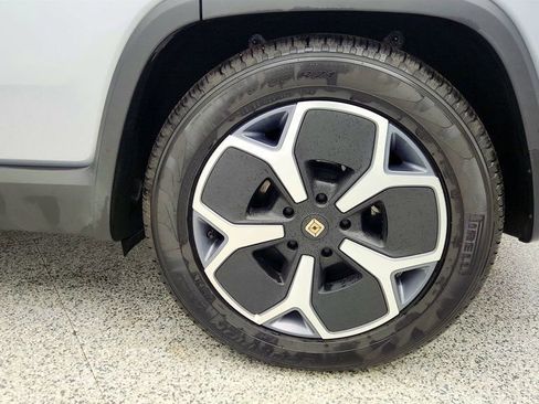 Used 2023 Rivian R1S Adventure image 13