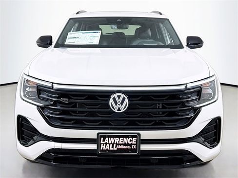 New 2026 Volkswagen Atlas Cross Sport SEL R-Line image 2
