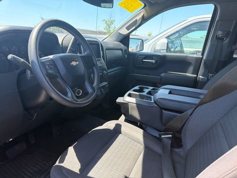 Used 2024 Chevrolet Silverado 1500 Custom AWD/4WD image 3