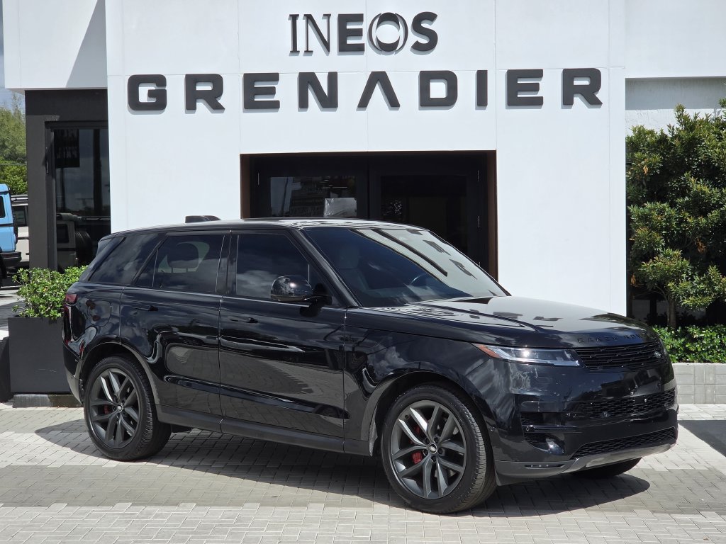 Used 2025 Land Rover Range Rover Sport SE AWD/4WD image 1