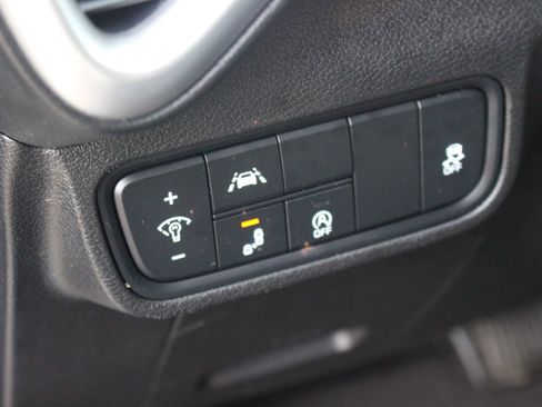 Used 2022 Kia Soul LX w/ Technology Package image 18