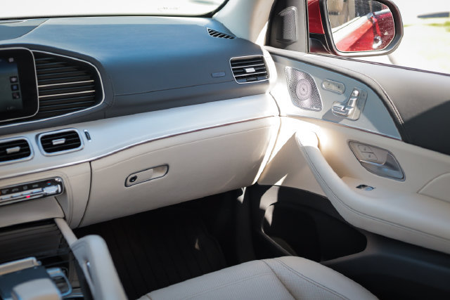 Used 2020 Mercedes-Benz GLE 450 4MATIC image 25