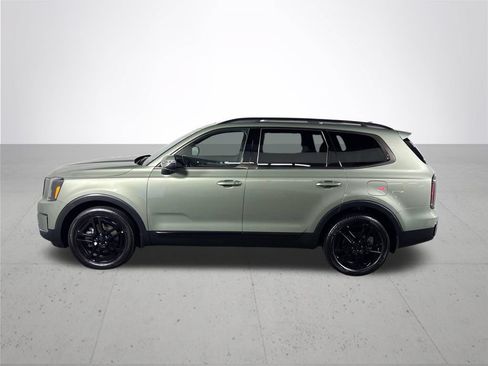 Used 2025 Kia Telluride AWD image 9