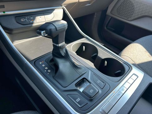 New 2026 Kia Carnival LX image 31