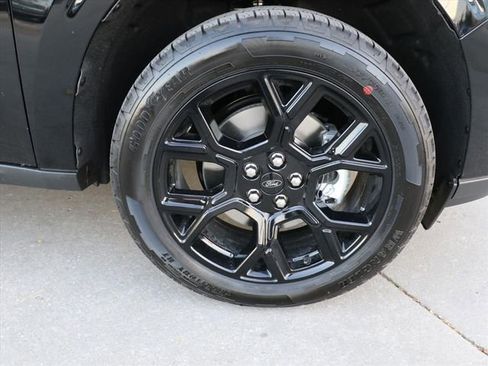 New 2025 Ford Maverick XLT w/ XLT Luxury Package image 7