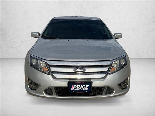 Used 2010 Ford Fusion Sport FWD image 2