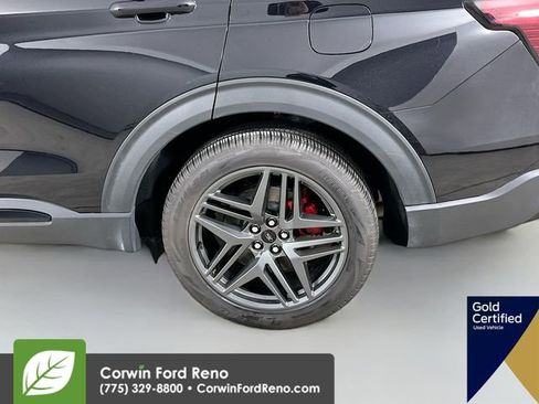 Certified 2025 Ford Explorer ST image 35