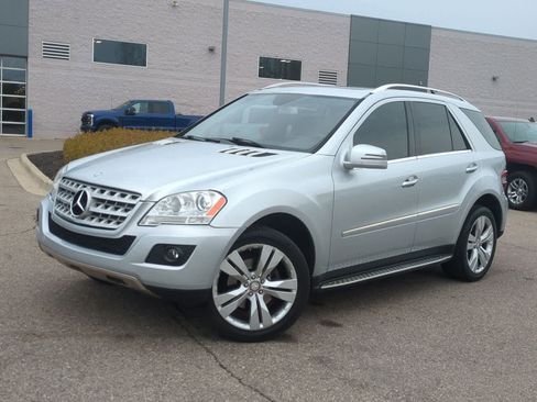 Used 2011 Mercedes-Benz ML 350 4MATIC image 1