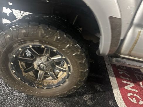 Used 2012 Toyota Tacoma TRD Sport image 5