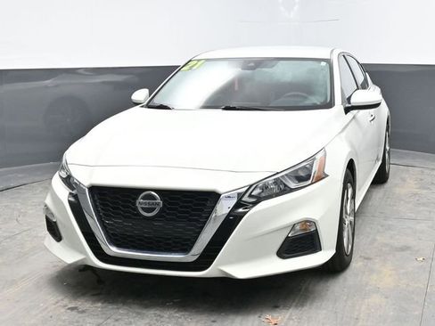 Used 2021 Nissan Altima 2.5 S image 2