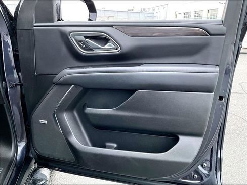 Used 2023 Chevrolet Tahoe Z71 image 12