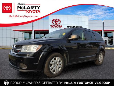 Used 2017 Dodge Journey SE w/ Flexible Seating Group FWD image 1