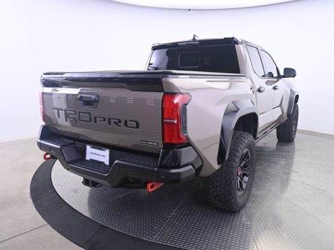 Used 2025 Toyota Tacoma TRD Pro AWD/4WD image 7
