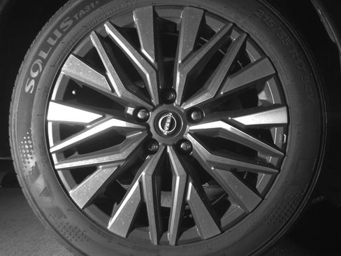 Used 2025 Nissan Altima 2.5 SV image 15