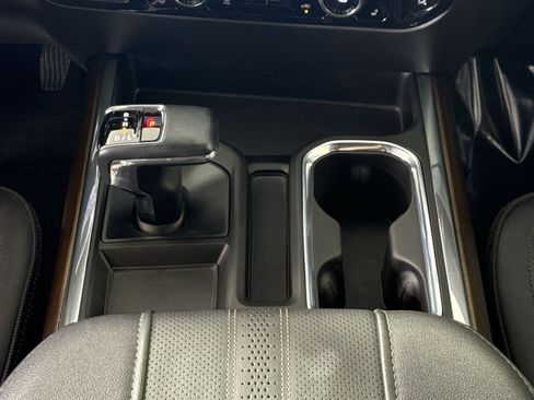 Used 2024 Chevrolet Silverado 1500 High Country AWD/4WD image 22