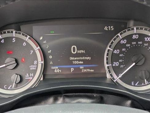 Used 2024 Toyota Highlander XLE AWD/4WD image 14